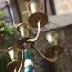 Vintage 5-light candelabrum in brass – Green and white decor