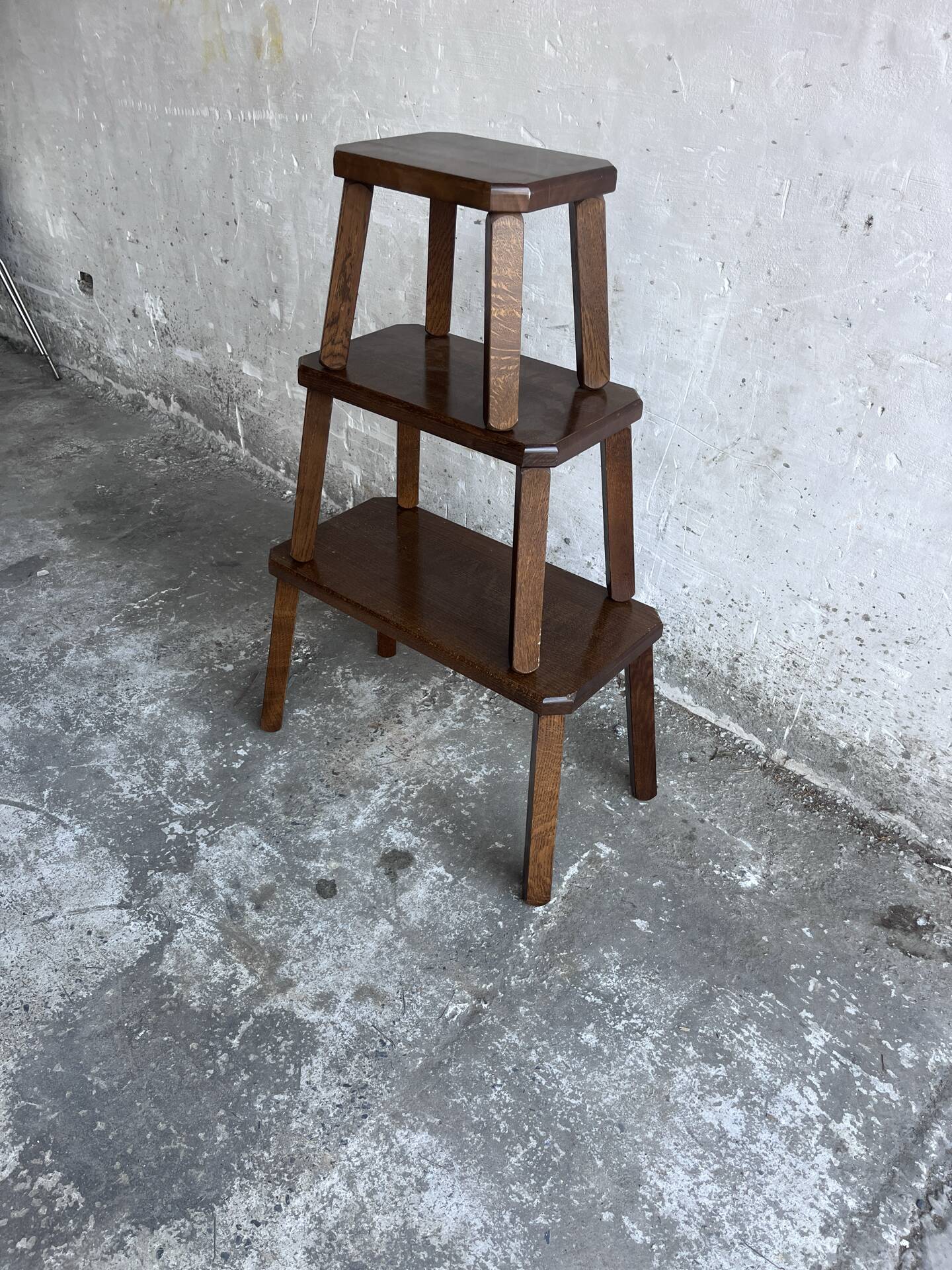Ensemble de 3 tables gigognes en chêne