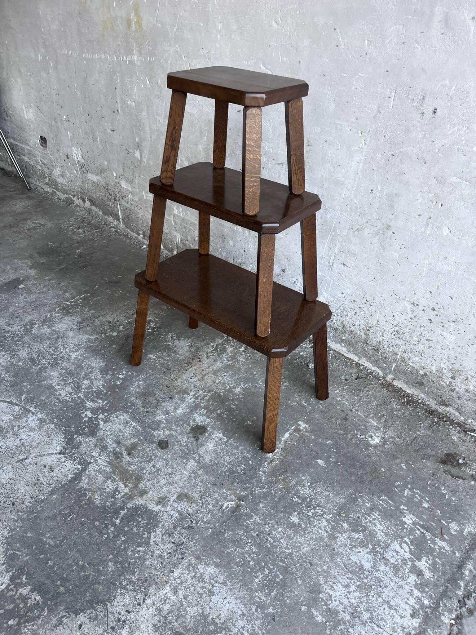 Nest of oak tables – set of 3