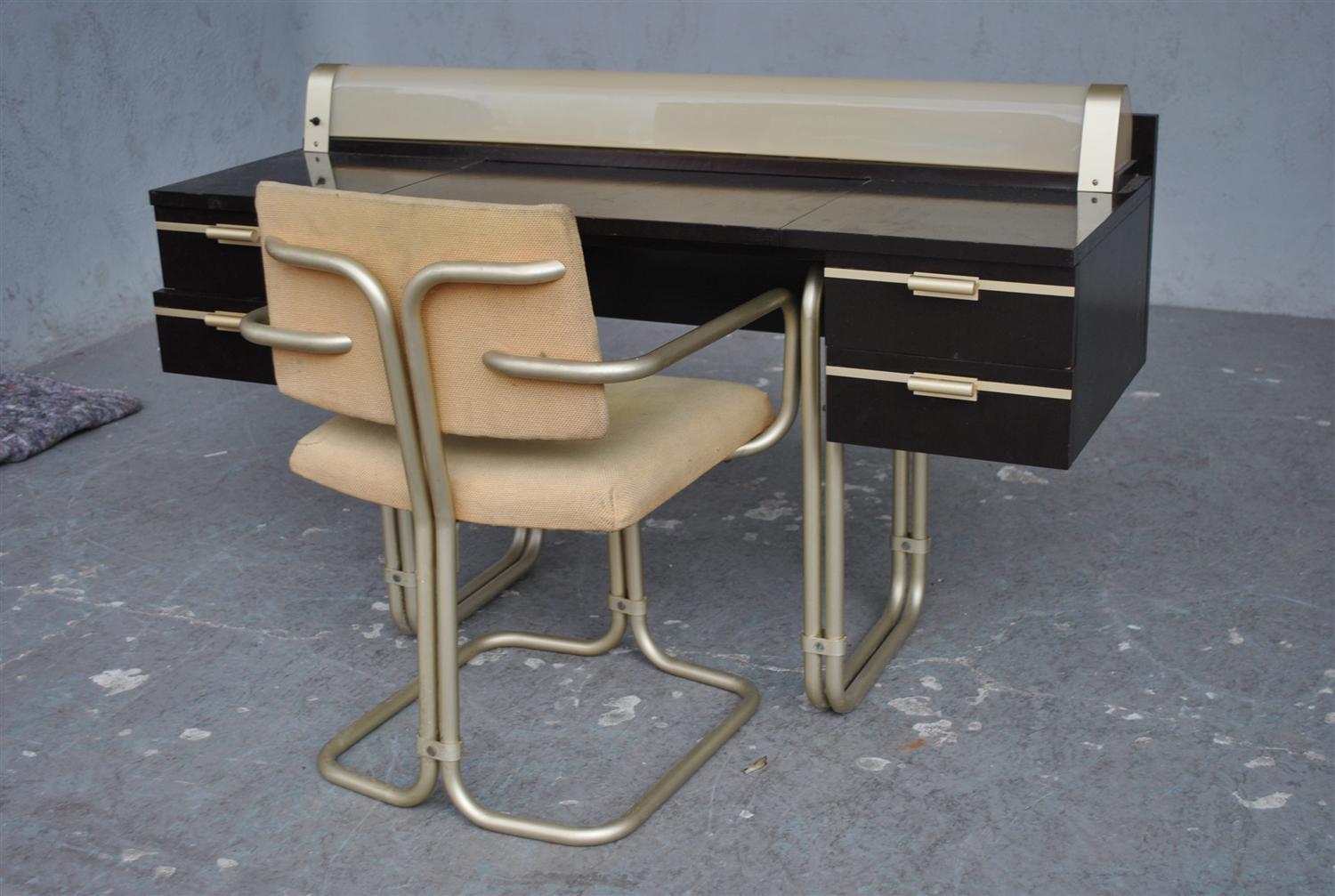 Office design Lady hairdresser French time XX