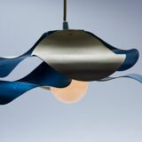 Flower suspension of the 60s