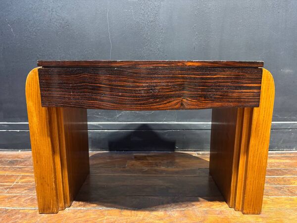 Table d’appoint en bois massif – Charme vintage et élégance intemporel