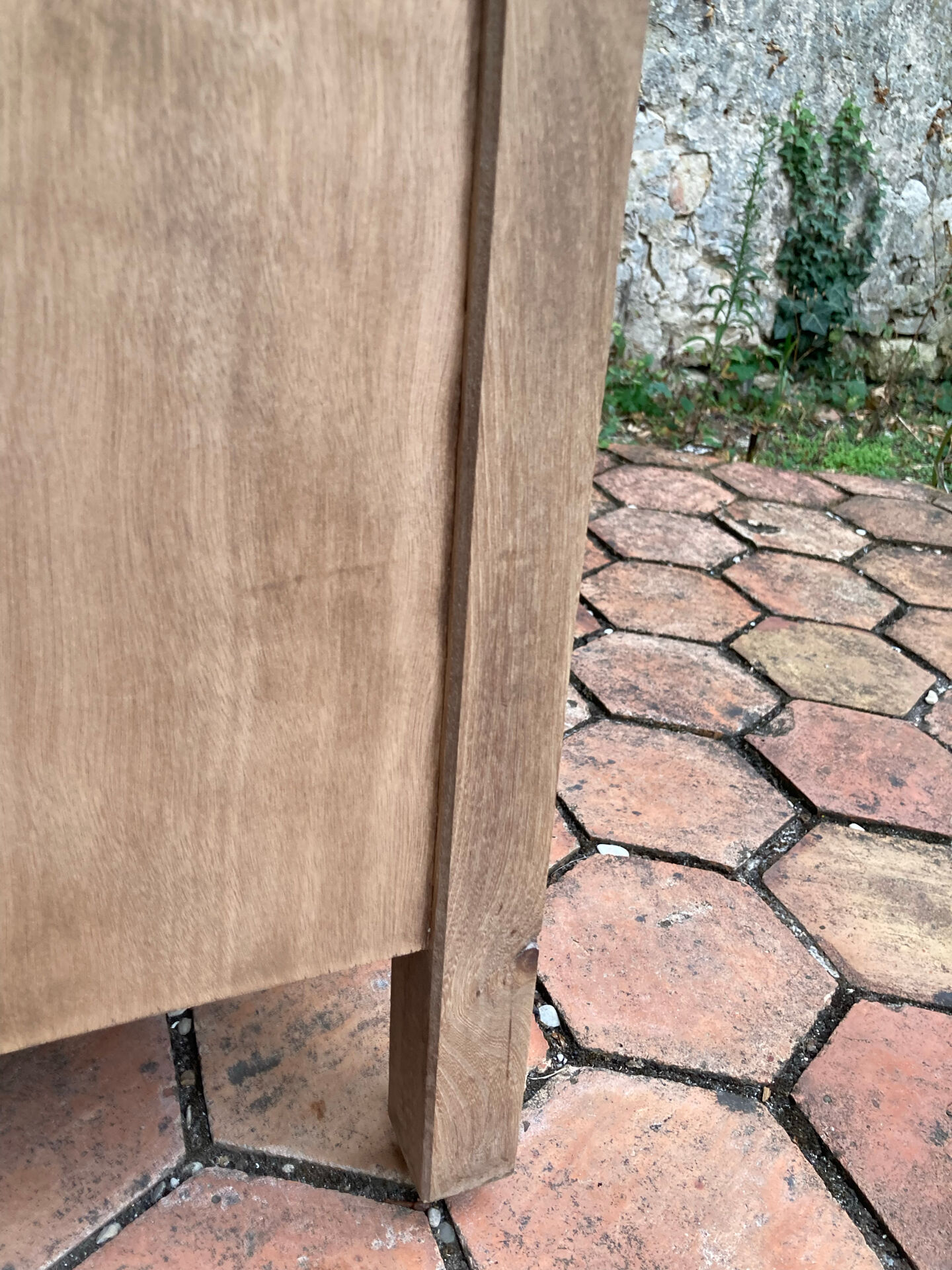 Petit buffet ancien en bois 