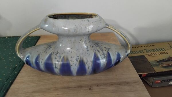 Vase céramique a anses signée Gustave De Bruyn Fives Lille Art Déco ancien