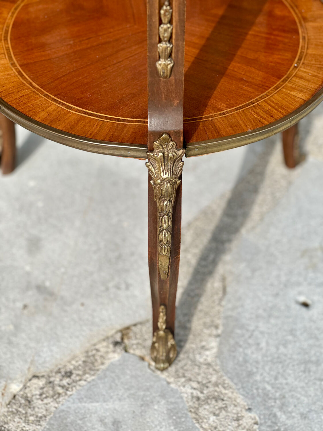 Small side table in precious wood marquetry in the Louis XV style.