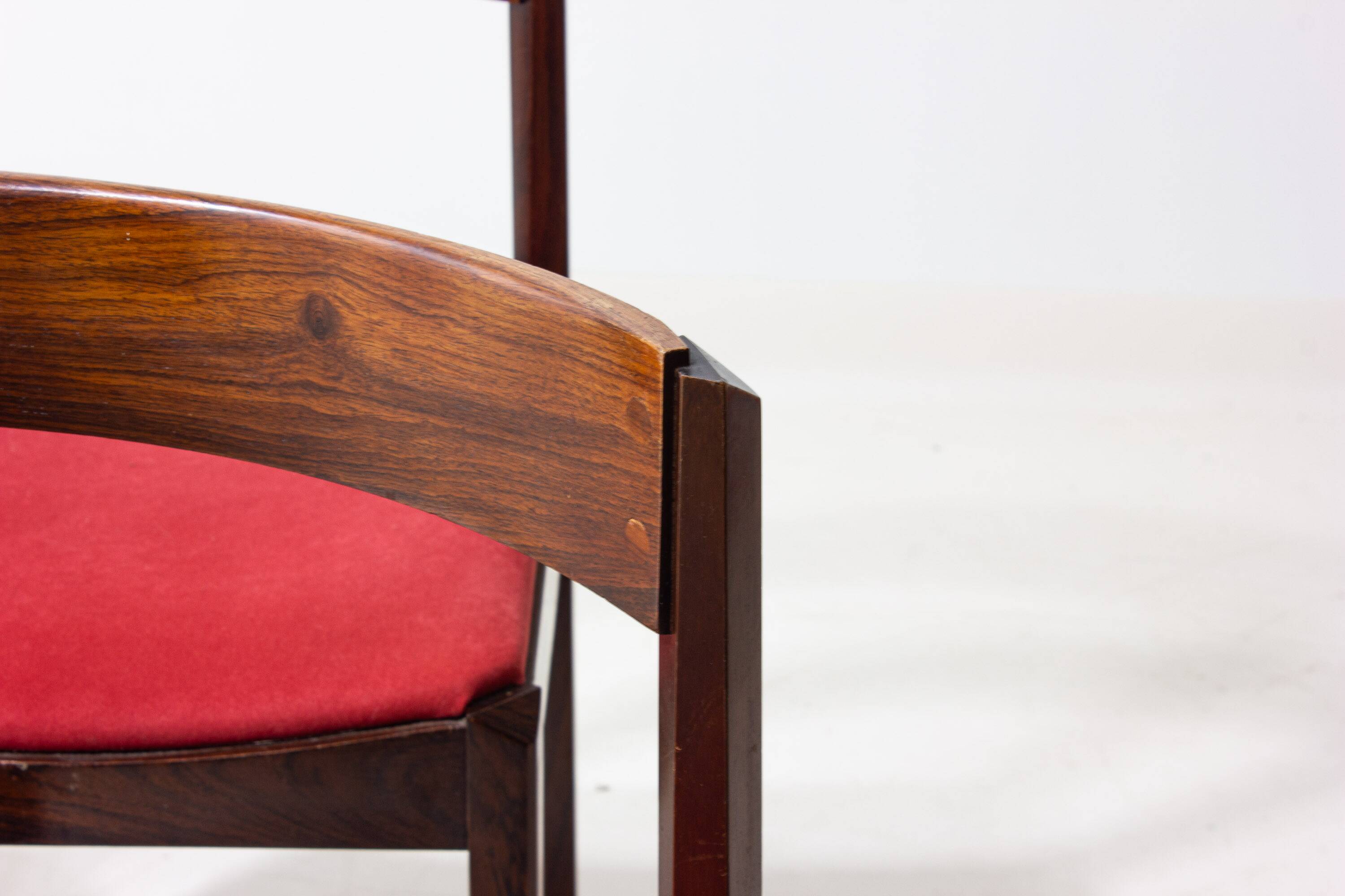 Set of 4 Dino Cavalli dining chairs in rosewood