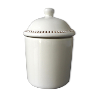 Pot en céramique à couvercle