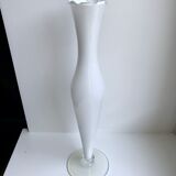 Serrated opaline vase 30/40s