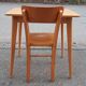 Table et chaise bistrot vintage