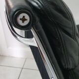 Fauteuil EA208 soft pad Charles et Ray Eames édition Herman Miller