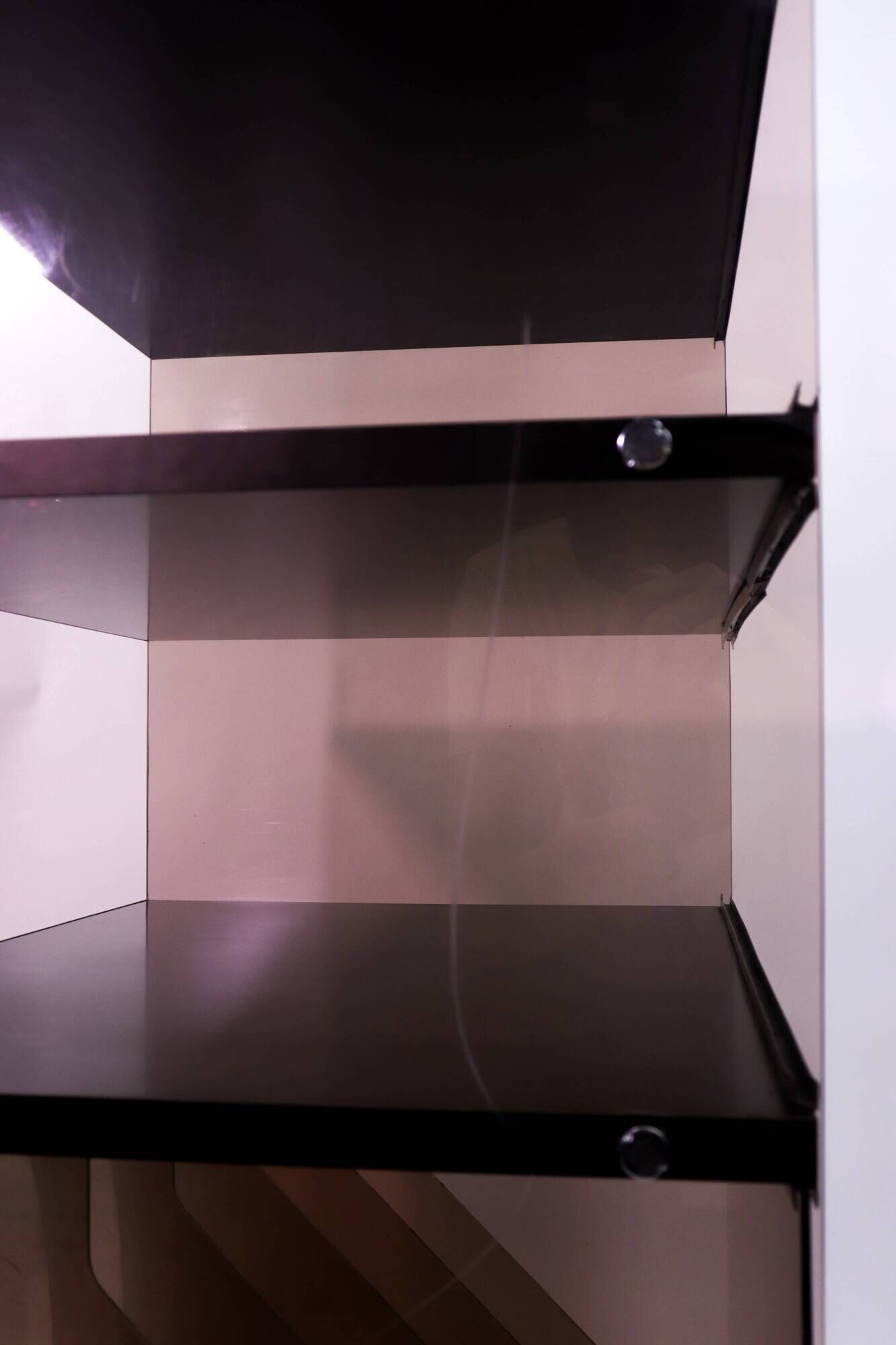 Meuble Hifi, range vinyles en plexiglas fumé par Eric Maville, années 70