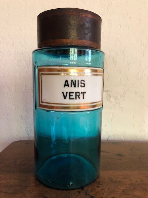 Napoleon III medicine jar