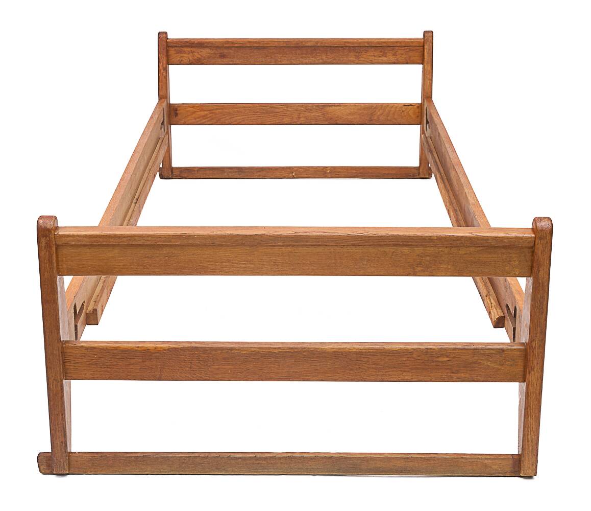 Daybed, divan attribué à Charlotte Perriand