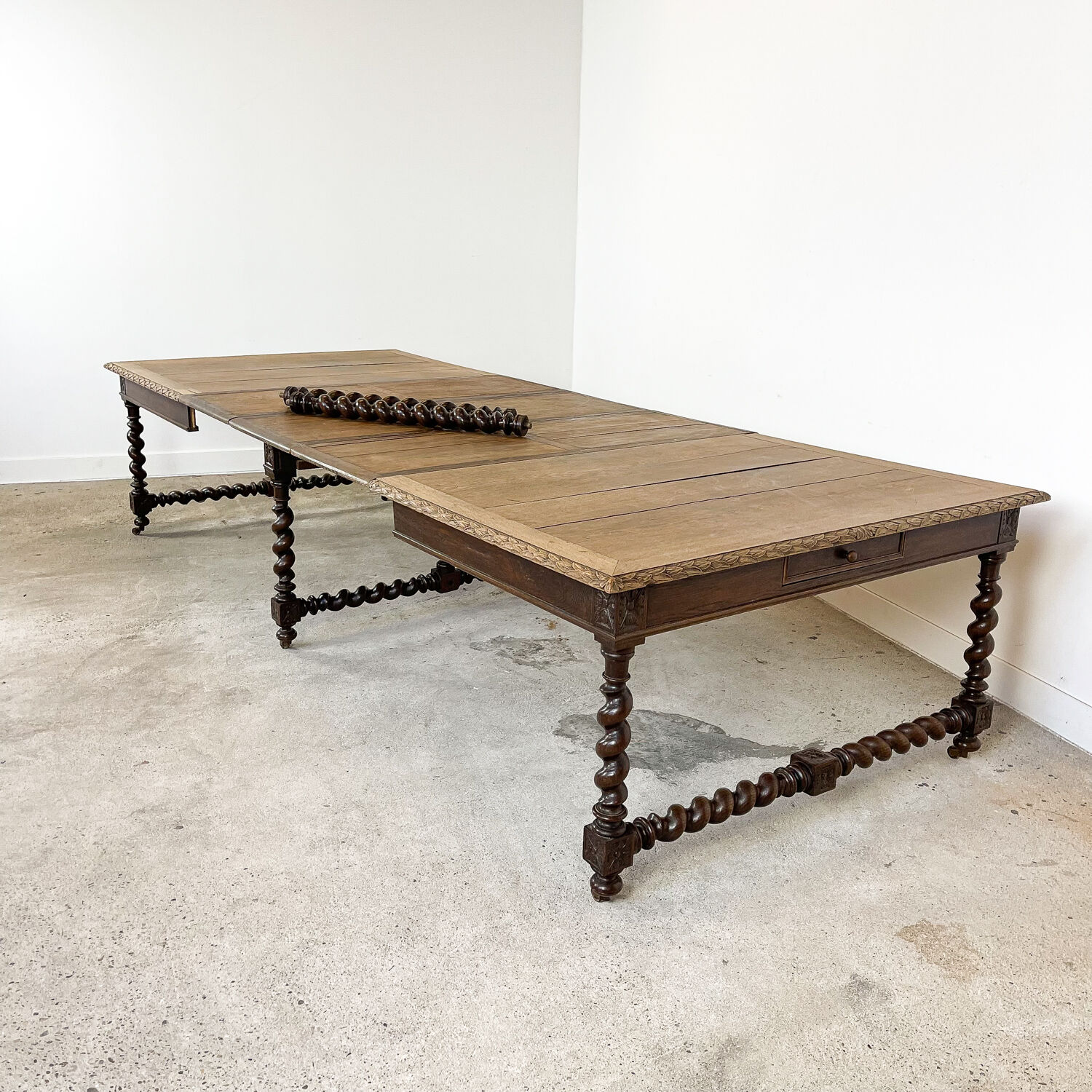 French antique extendable table 350cm Louis XIII barley twist