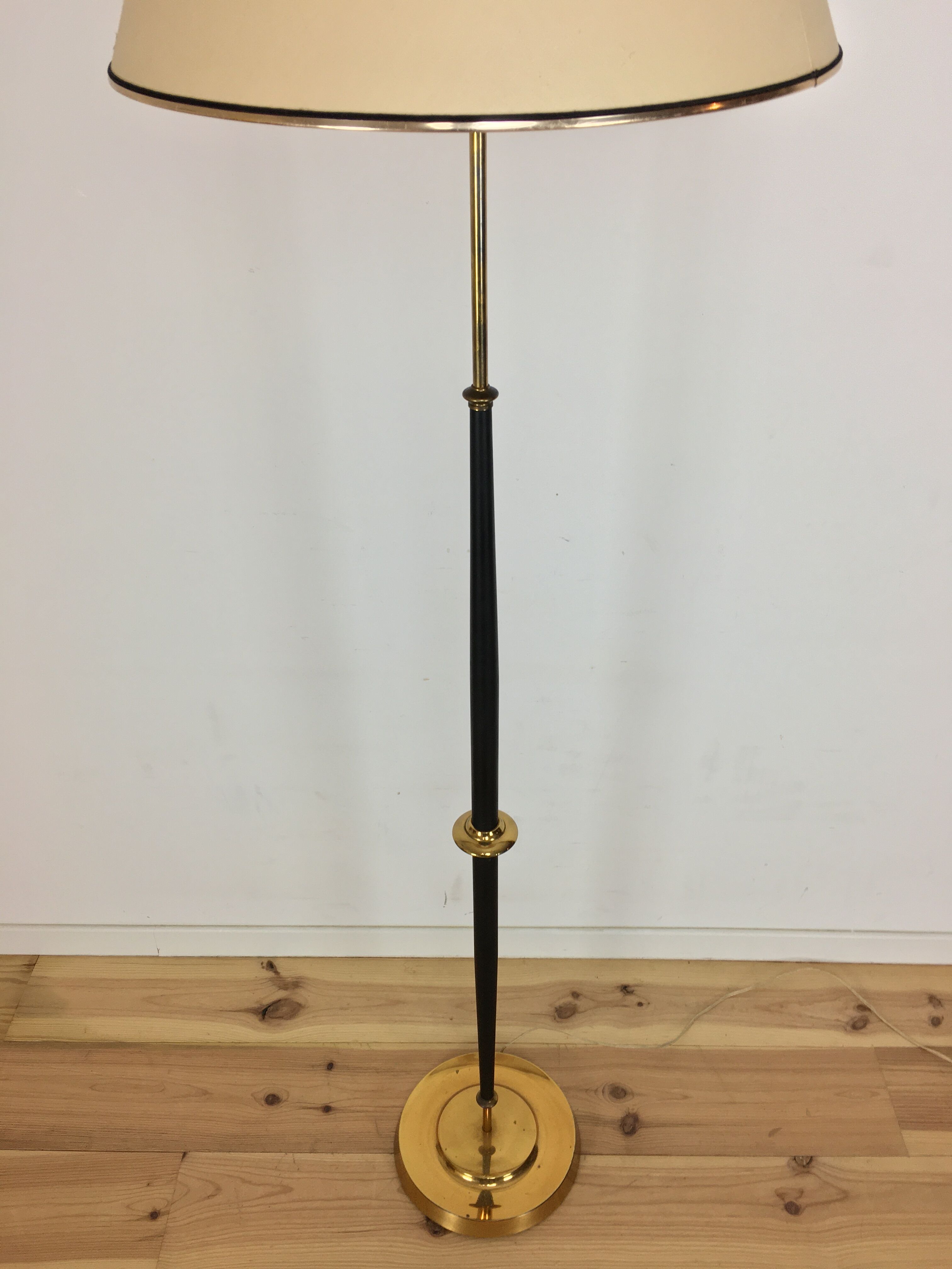 Moonlight 50s black and golden brass