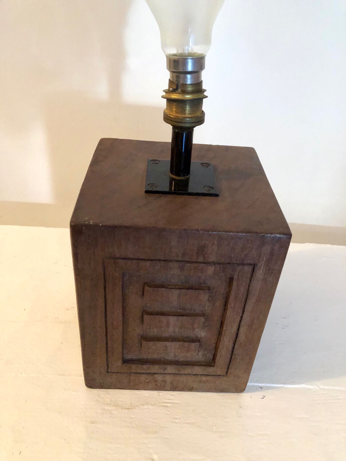Brutalist folk art lamp base in teak from the 40s/50s.