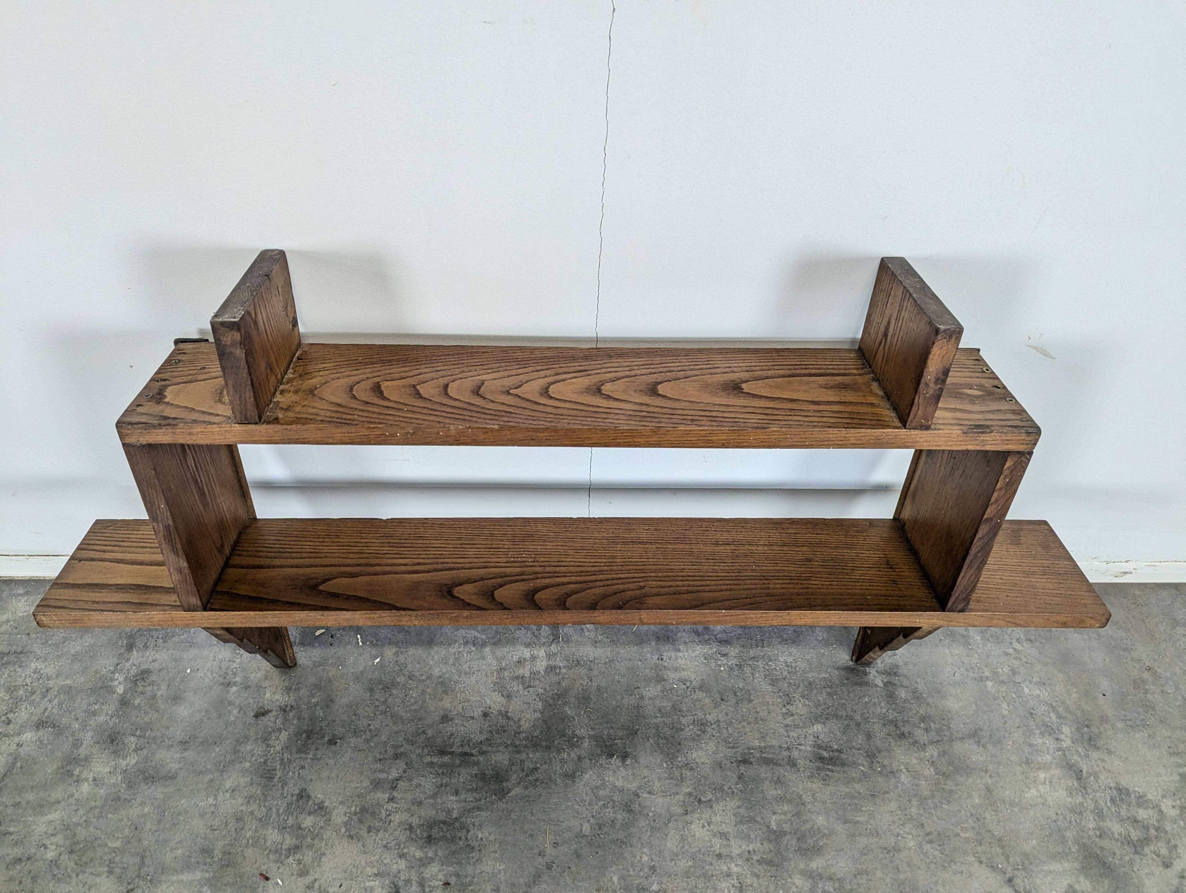 Etagère en chêne des années 40 Reconstruction