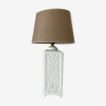 Pillivuyt lamp, fabric lampshade, flower relief