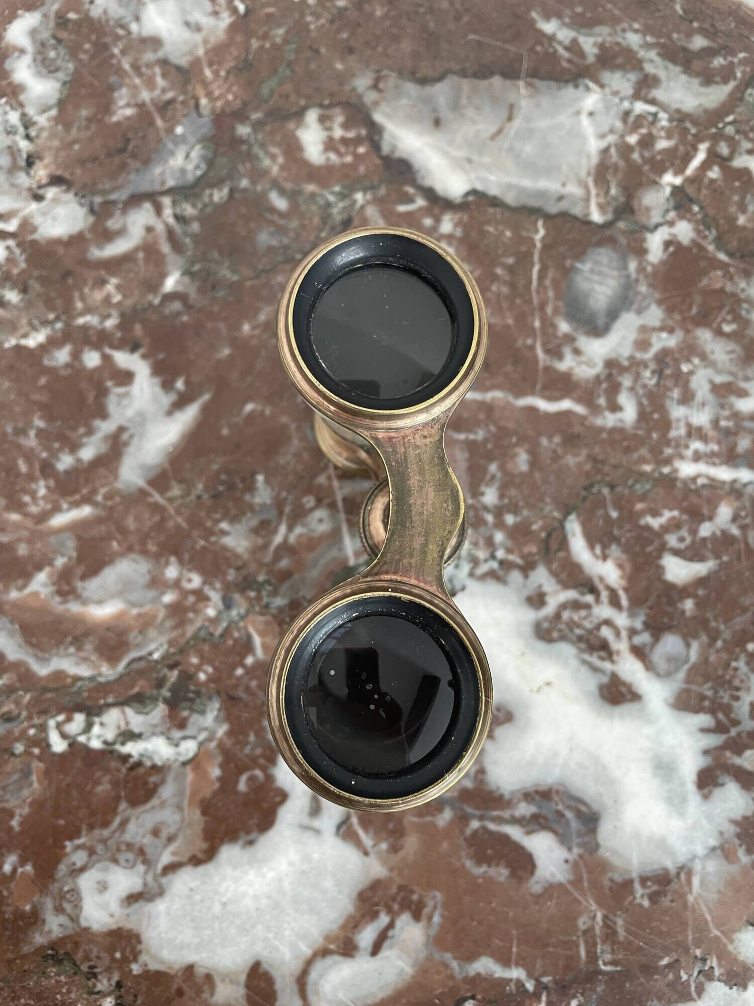 Pair of binoculars, theater, opera, mother-of-pearl, gilded brass, early twentieth century, curiosity object, showcase