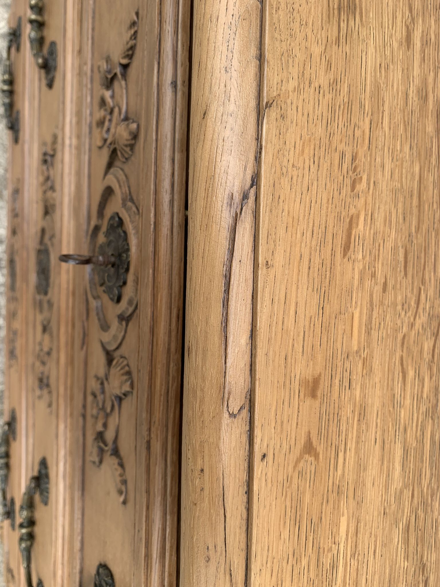 Louis XV style chest of drawers, solid raw oak, 1920.