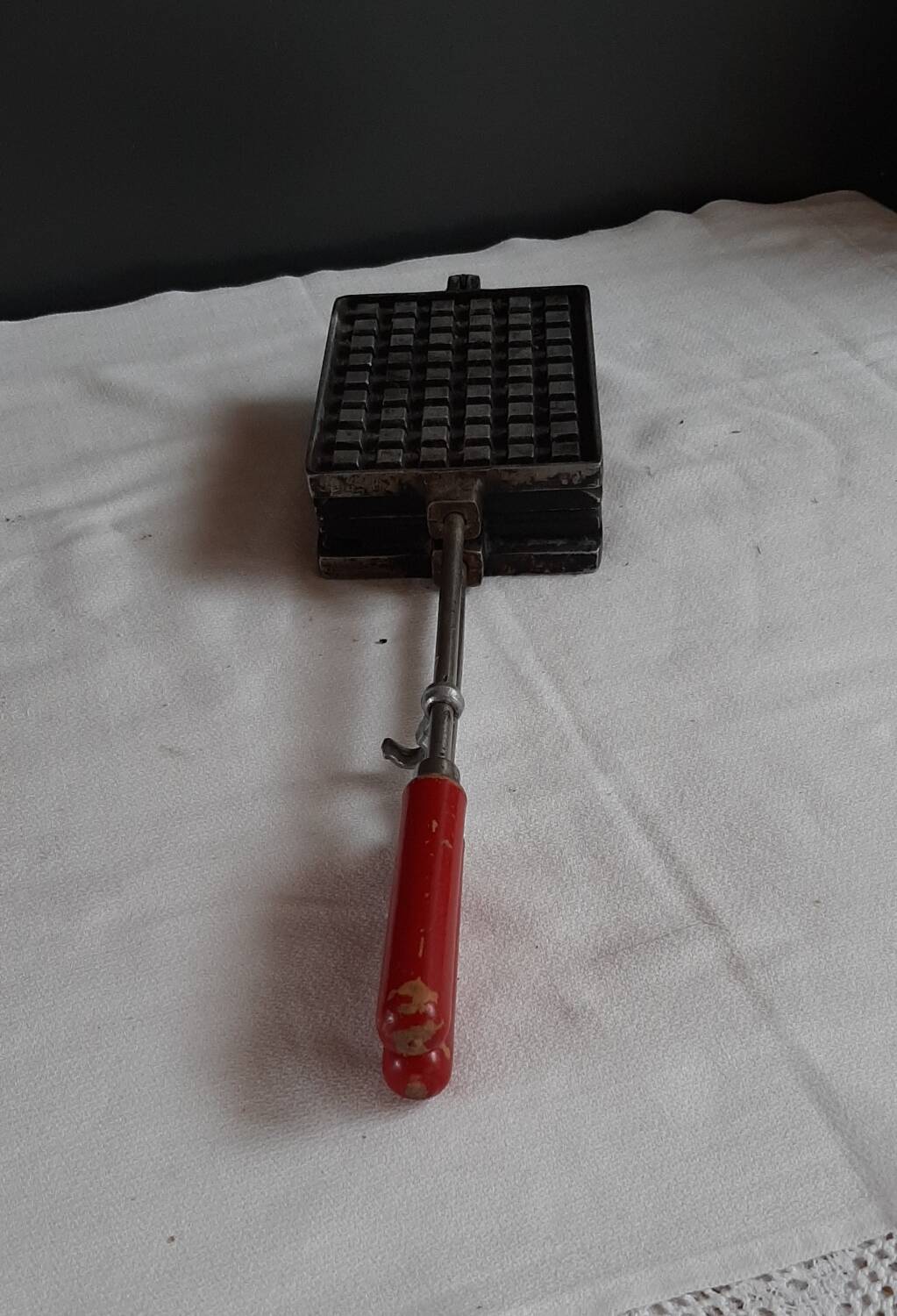 Croque monsieur and waffle maker