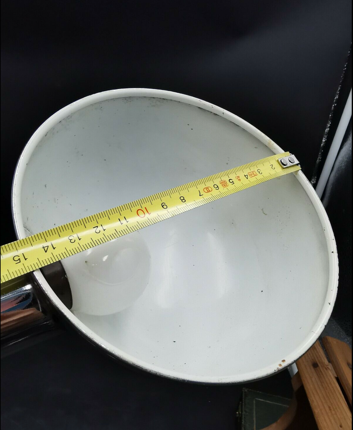 Industrial articulated lamp