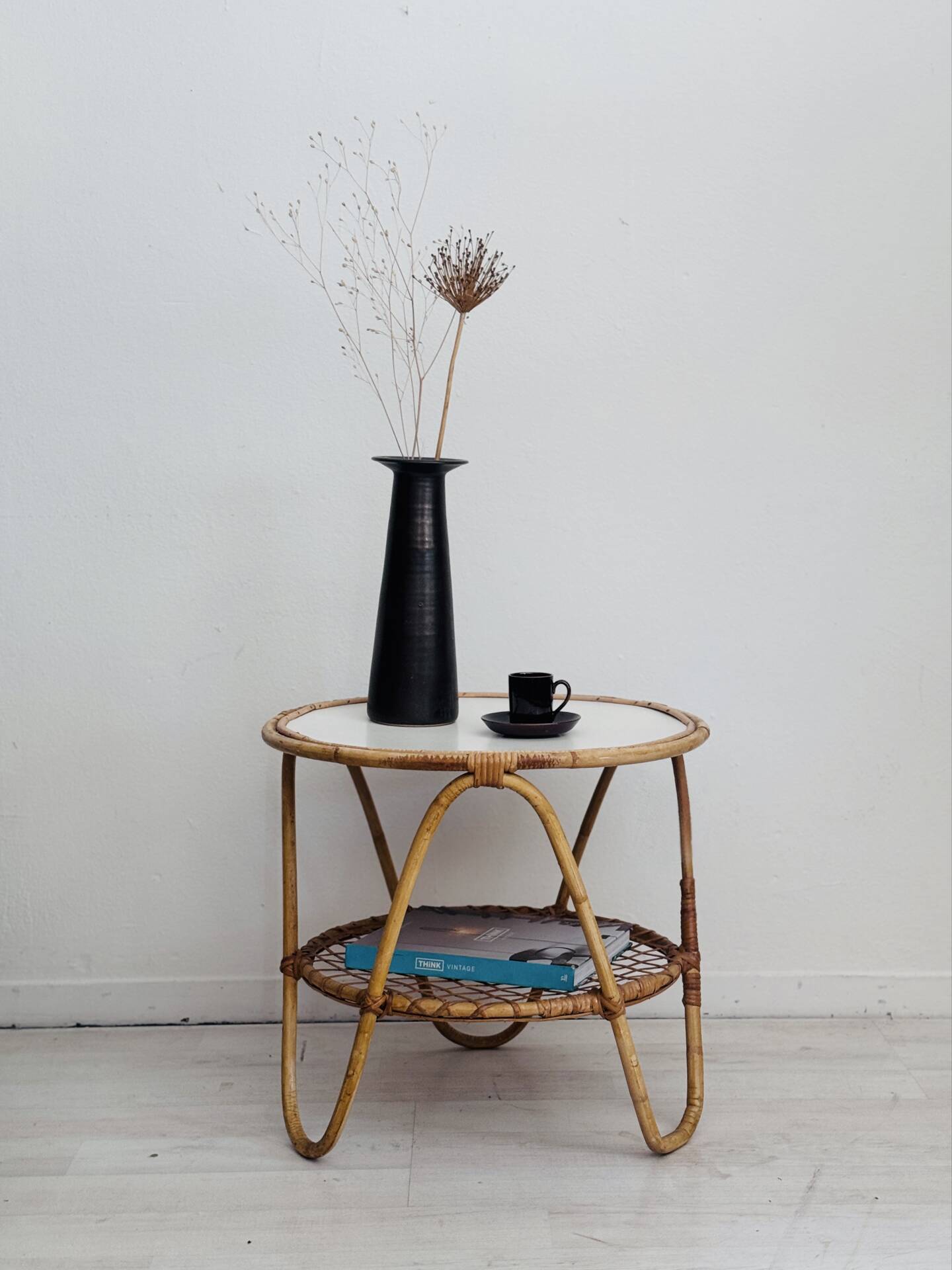 Table en rotin vintage des années 60