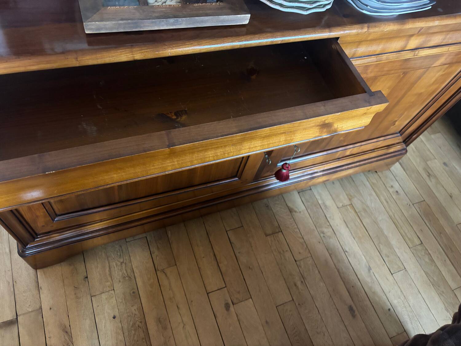 Louis-Philippe solid wood sideboard – handcrafted.