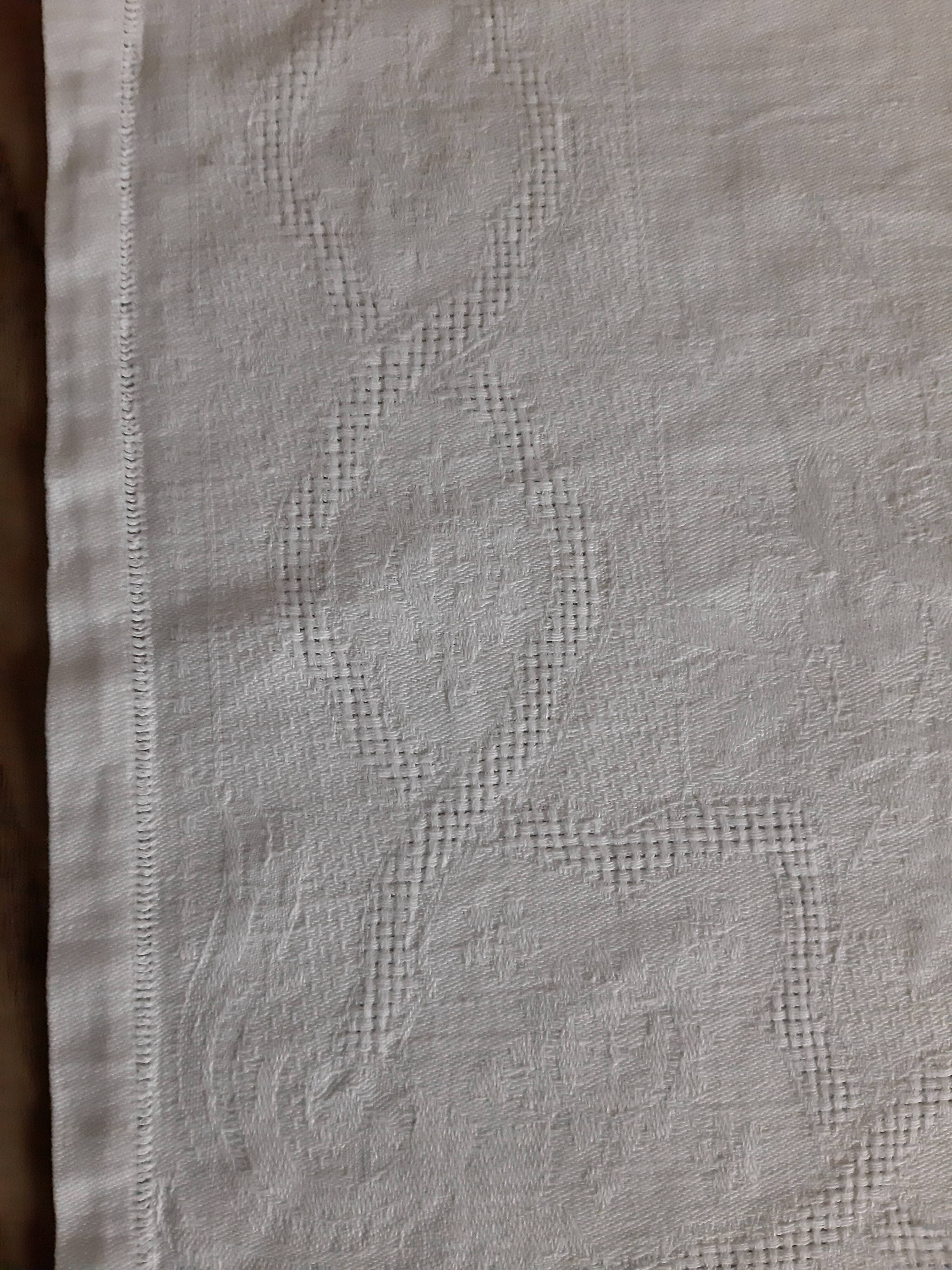 3 old towels