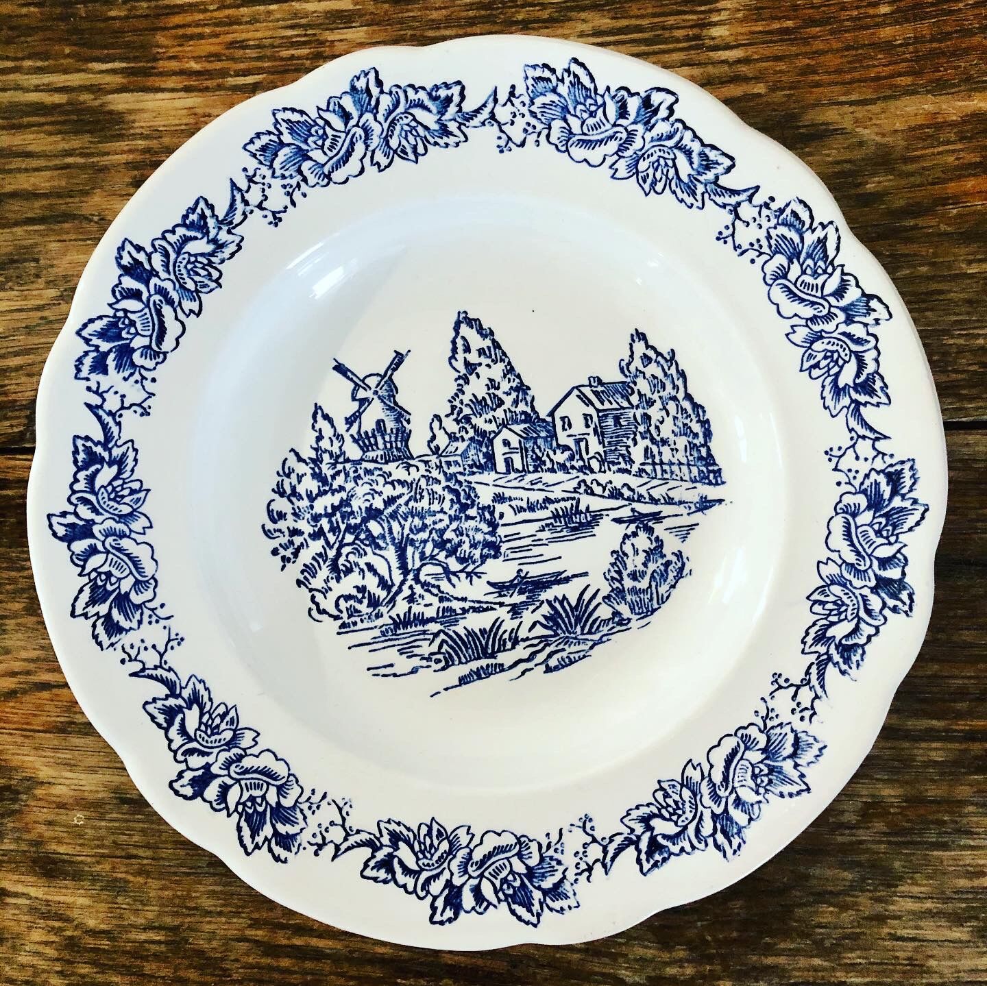 Lot de 9 assiettes creuses