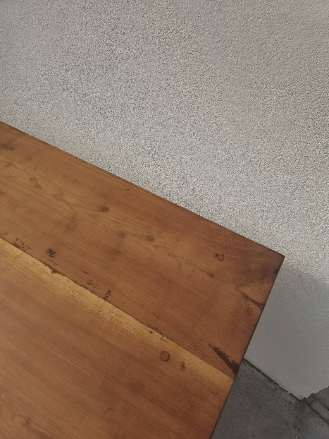 Rustic farmhouse table in solid cherry wood 19th century - 1m91.5