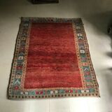 Tapis en laine a motif xx siècle