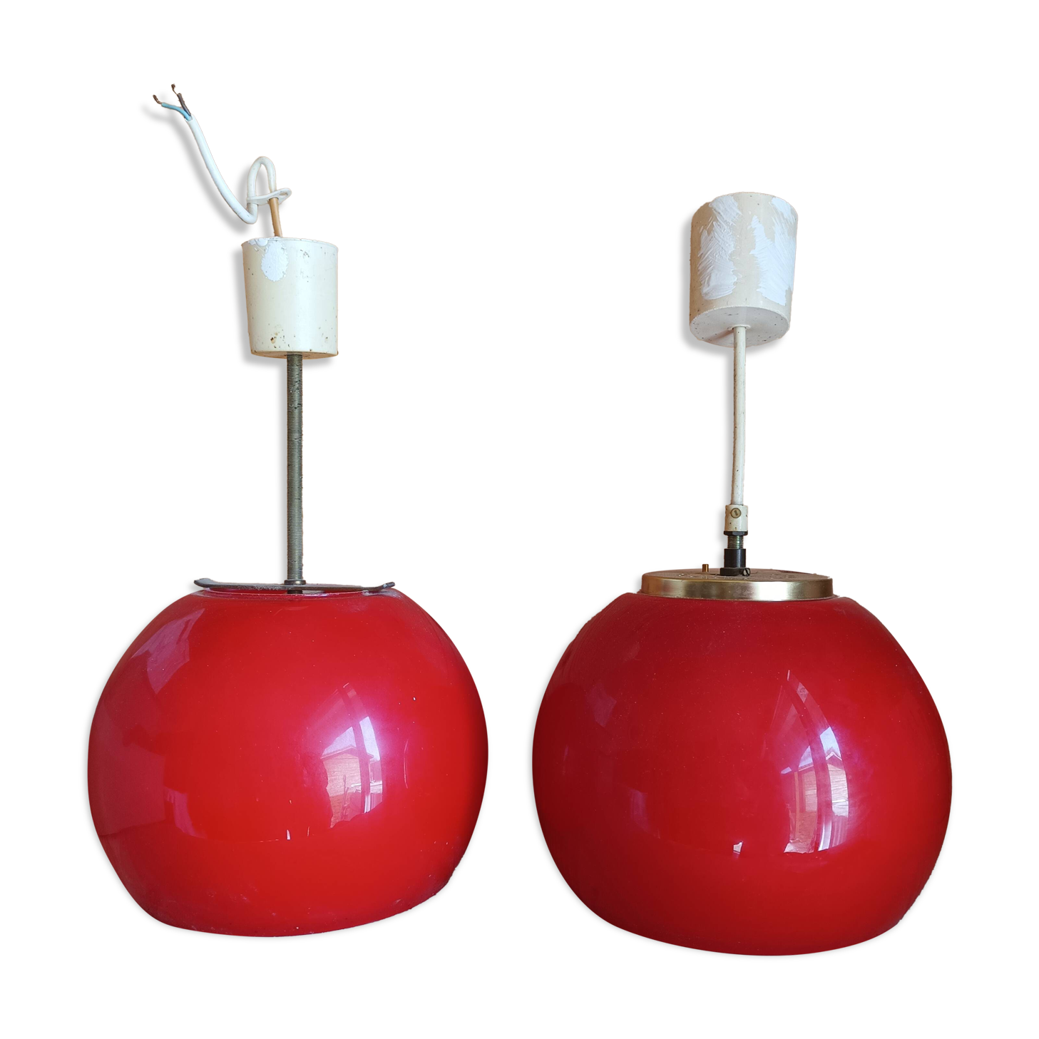 2 opaline ball suspensions, 1970s