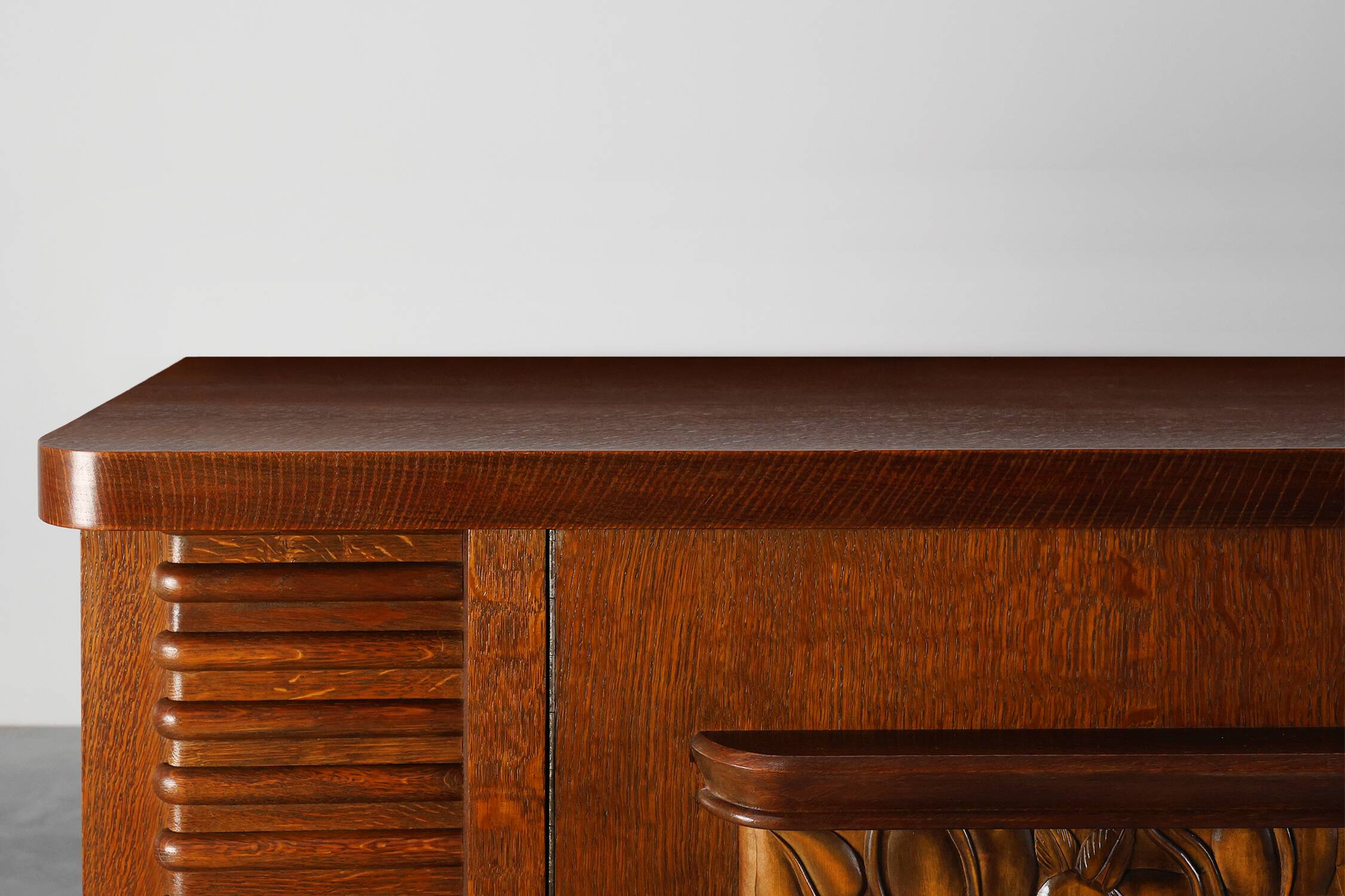 Buffet en chêne français Art Déco de Jacques Klein, 1925