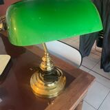 "Banker" type lamp