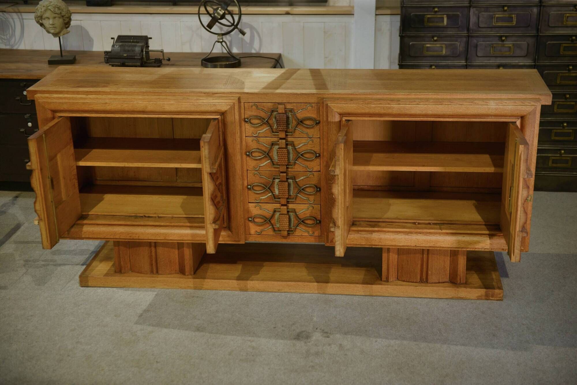 Art Deco buffet in oak and wrought iron by Léon and Maurice Jallot 1940s