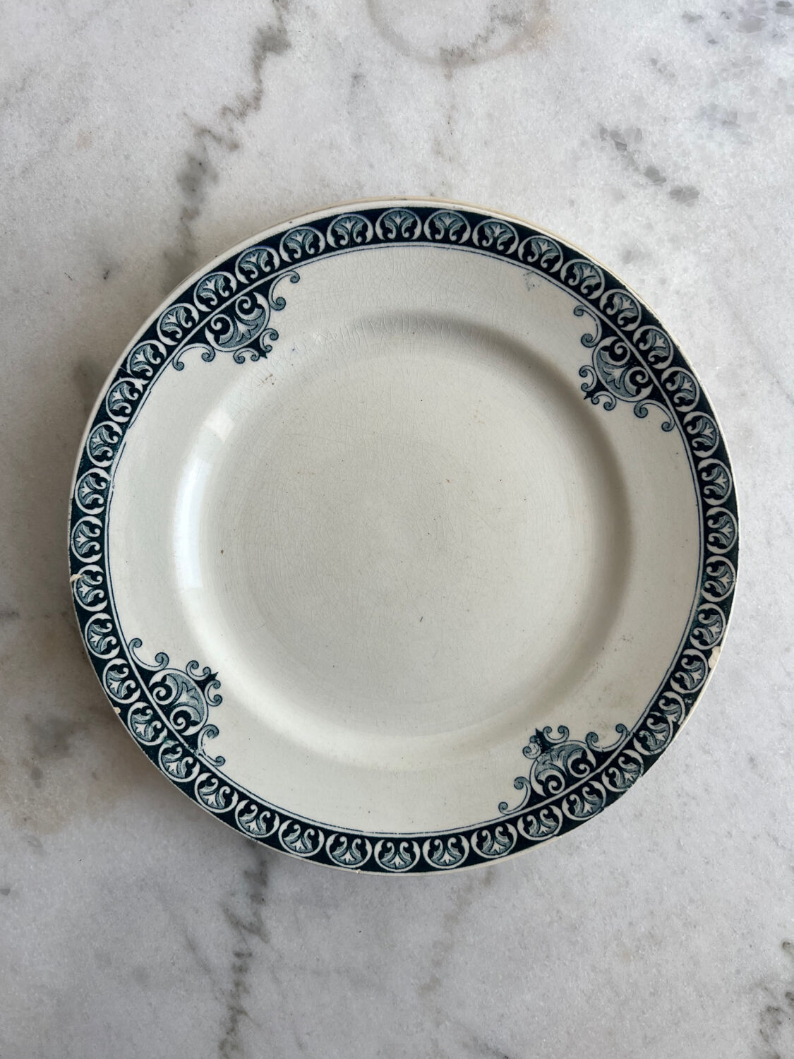 Terre de fer dessert plate St Amand & Hamage Adrianople