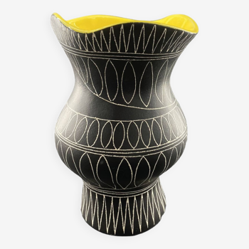 Jean de LESPINASSE (1896-1979). Bell-bottomed vase with corolla neck in glazed ceramic