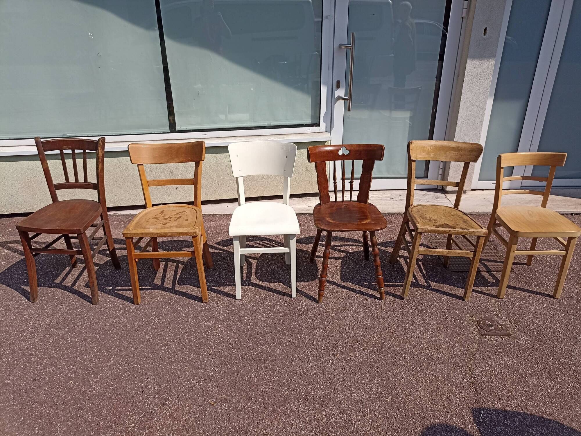 Set of 18 mismatched wooden bistro chairs - vintage