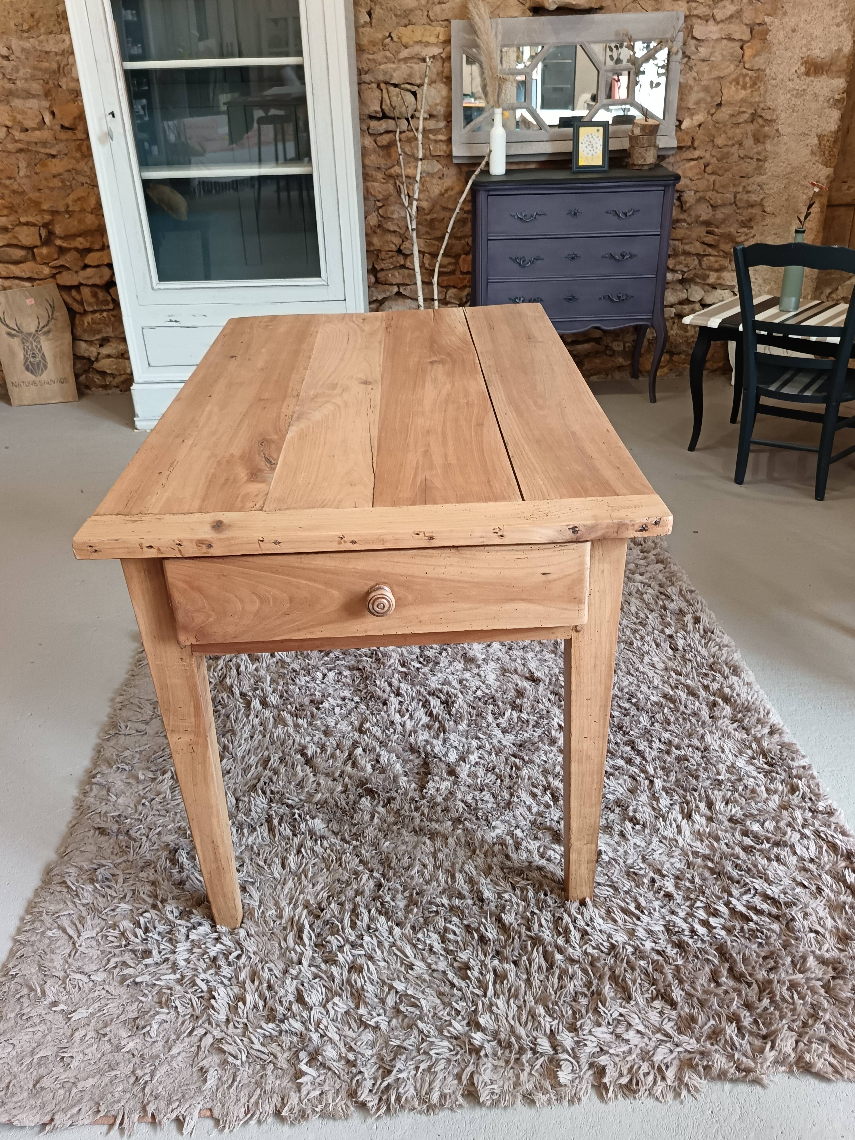 Beautiful farmhouse table - desk