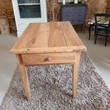 Beautiful farmhouse table - desk