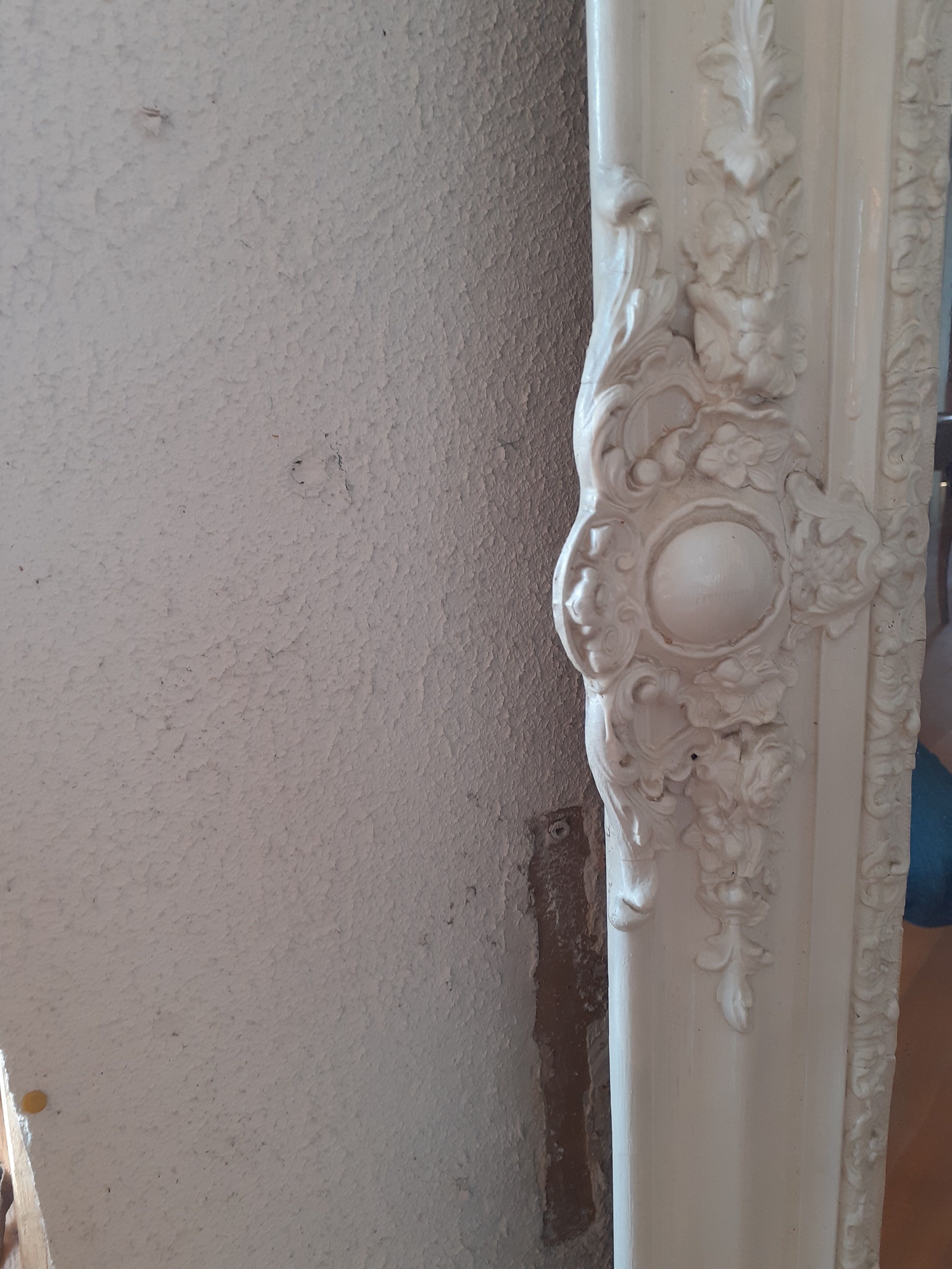 Fireplace mirror painted white 102x130cm