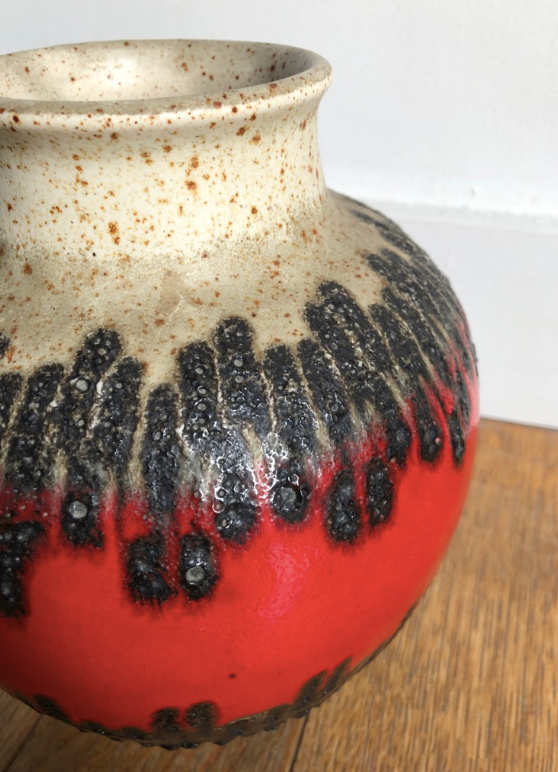 Vase lava bay west germany