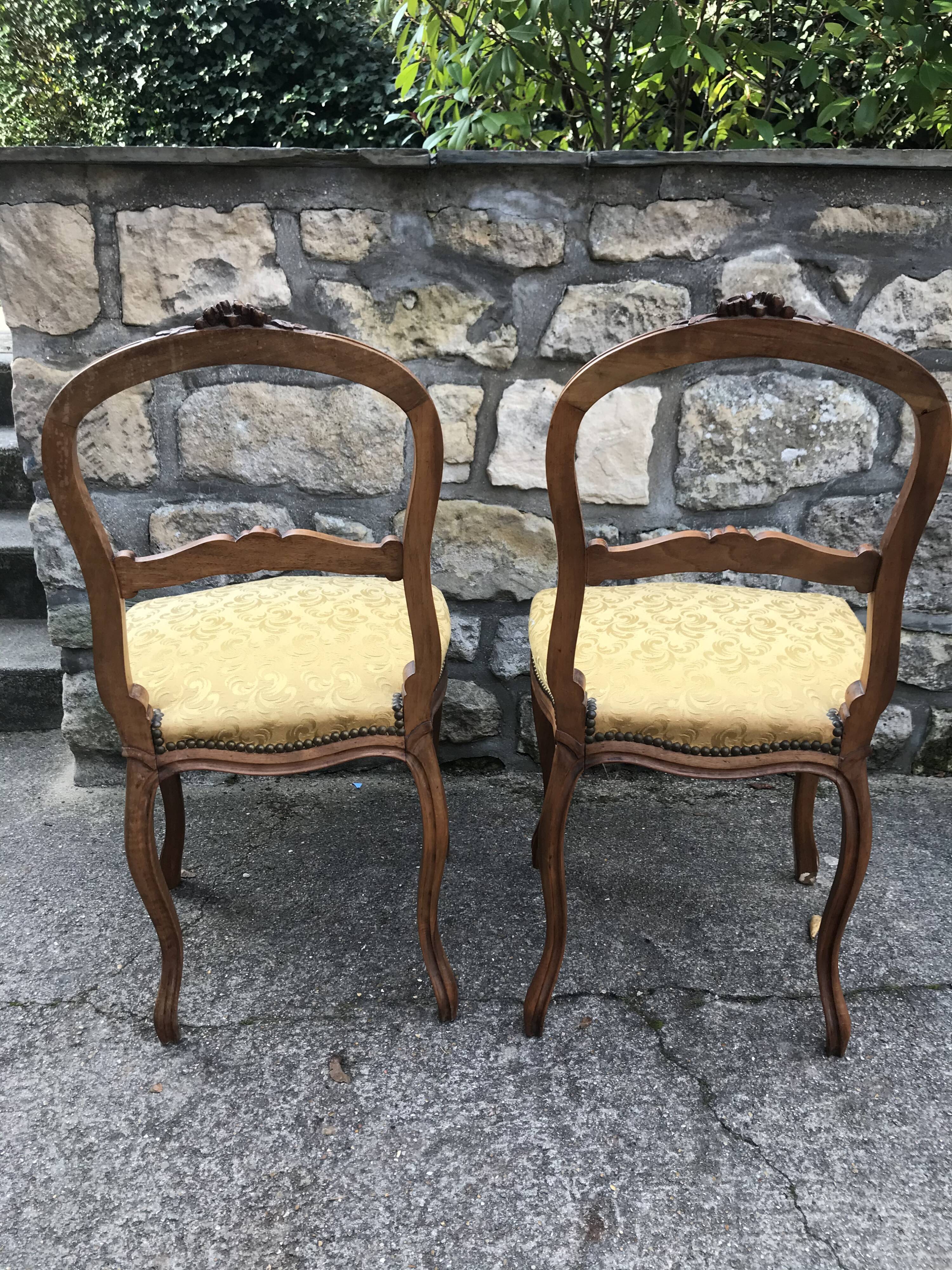 Pair of Louis XV-style bedroom chairs