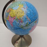 Medium-sized world map on metal base