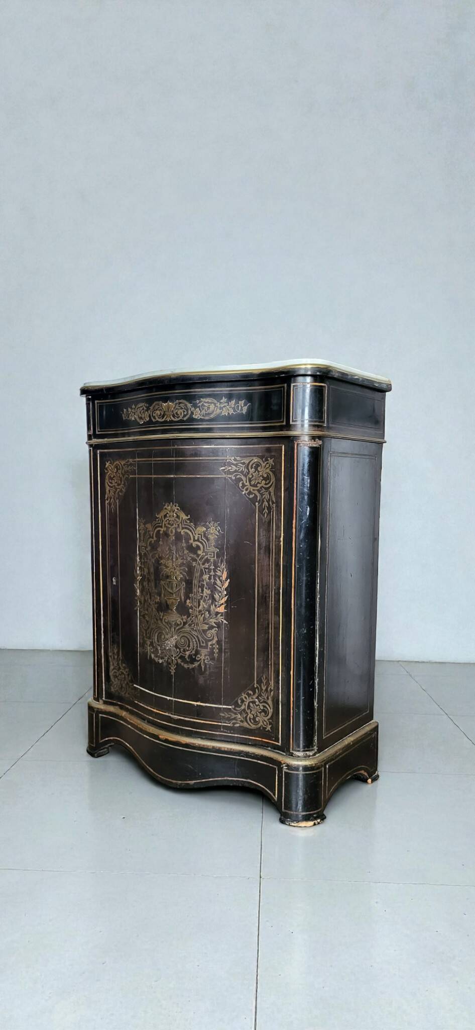 Support furniture / Napoleon III console