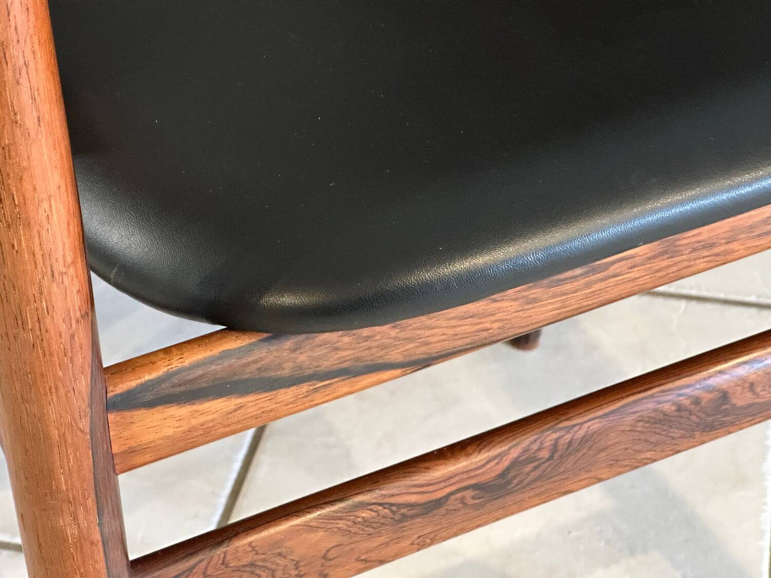 Set of 4 rosewood chairs designed by Henning Sorensen, Denmark, 1960.