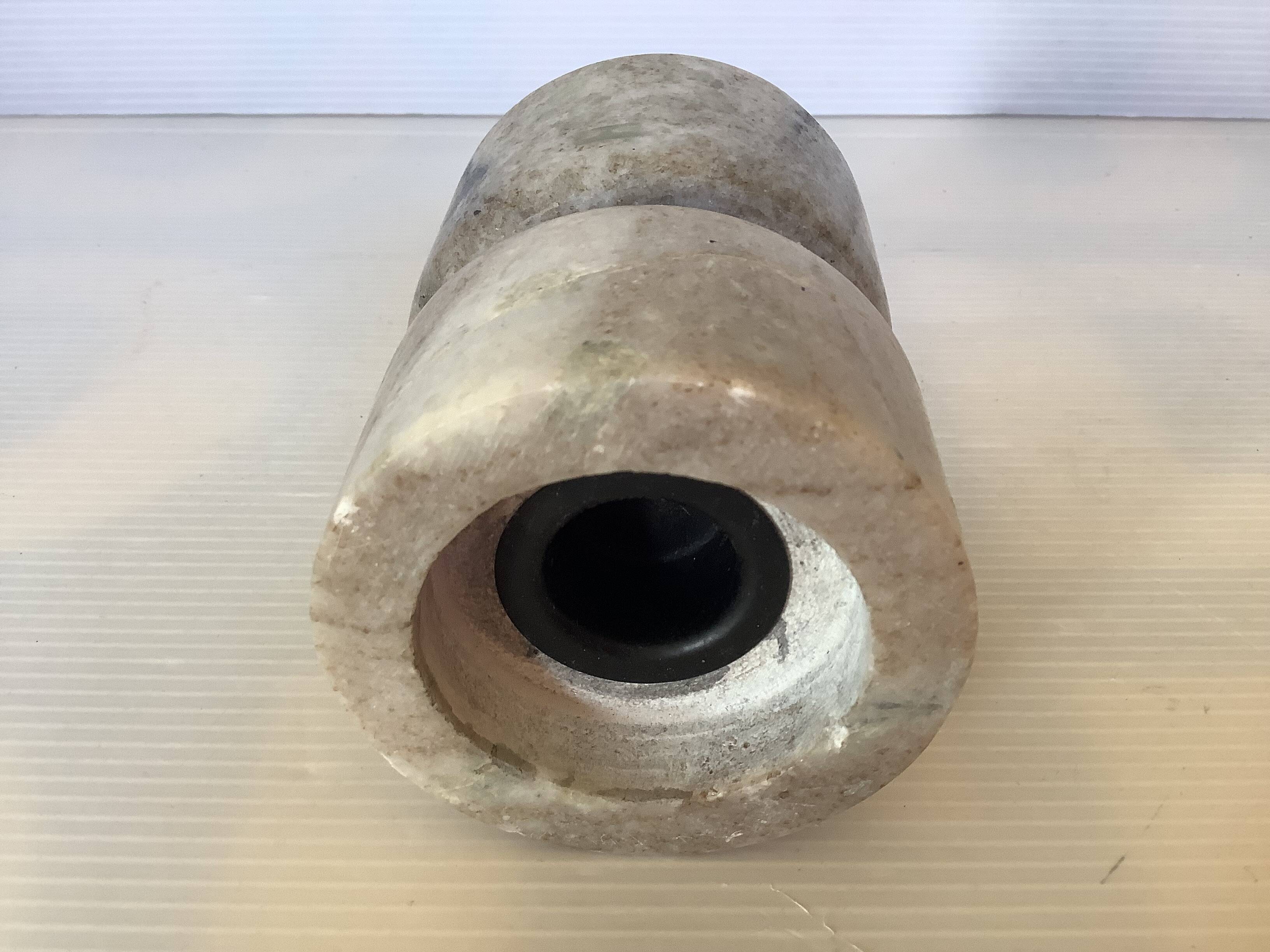Diabolo marble candlestick
