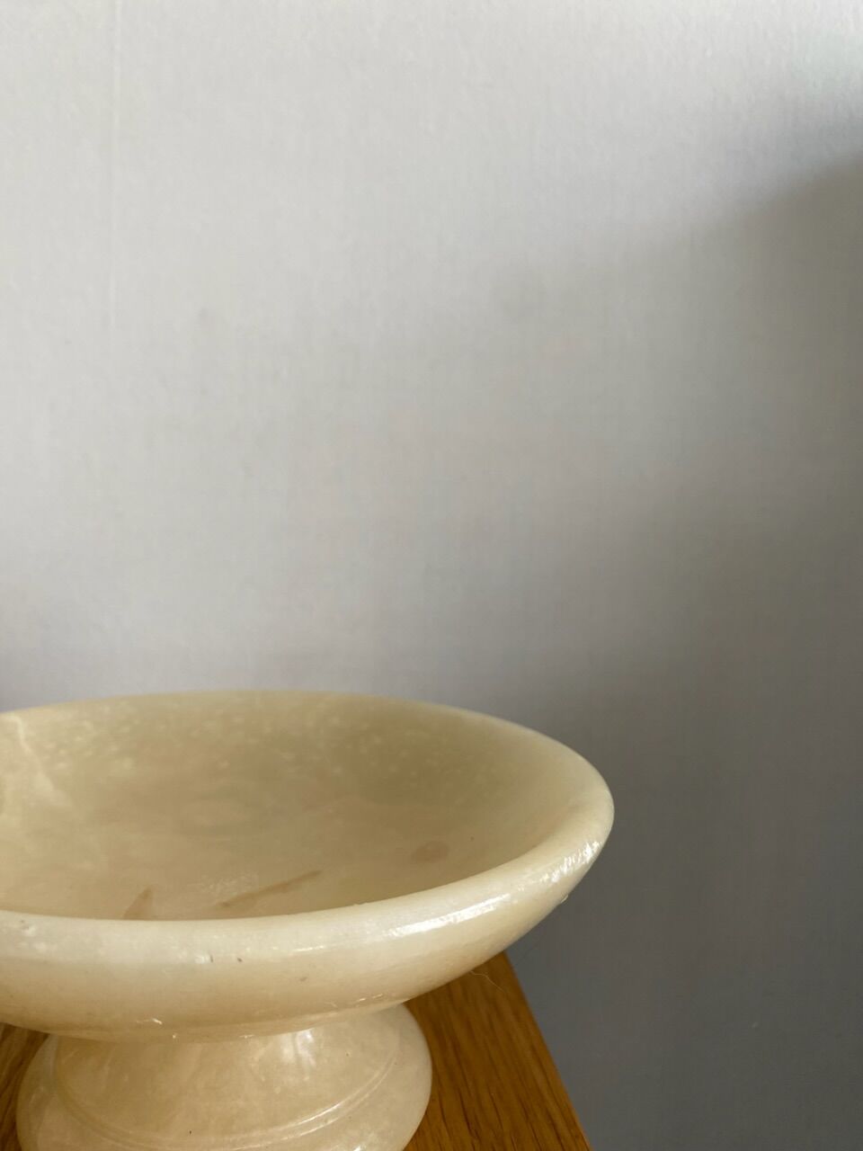 Alabaster standing cut