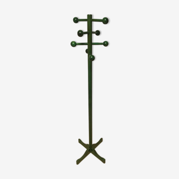 Green "pop" wooden coat rack on foot